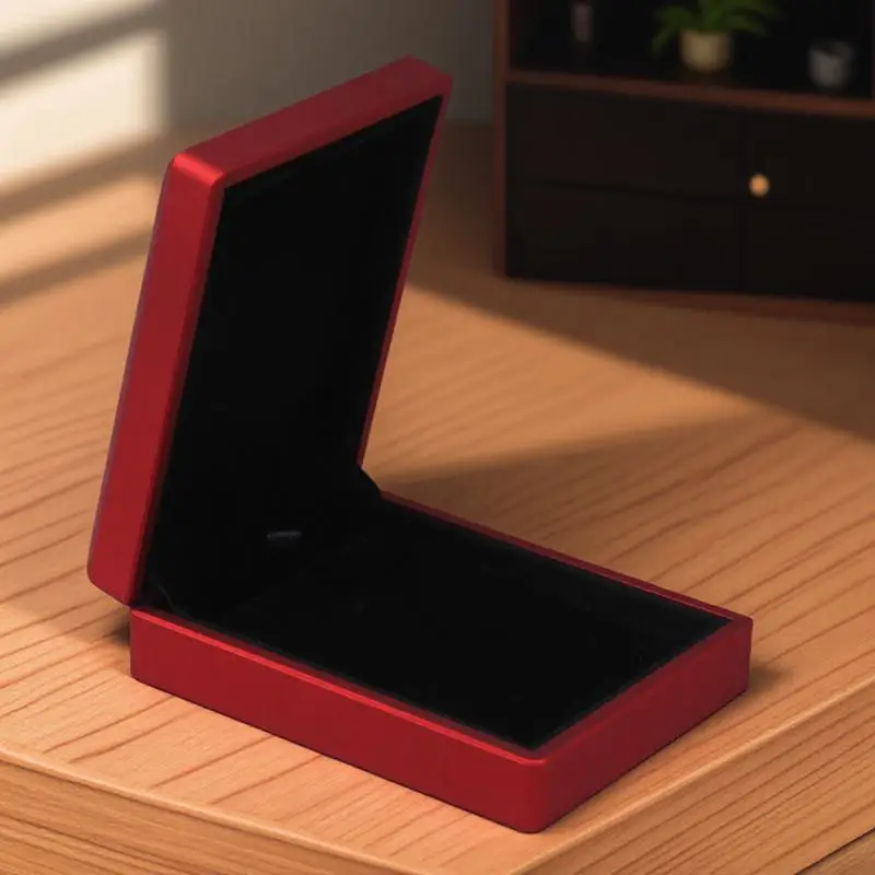 

Шкатулка для украшений с подсветкой, красная, 7x9x3.2см, износостойкая резиновая конструкция, со светодиодной подсветкой внутри, изысканный футляр для хранения ожерелий, вариант для подарка