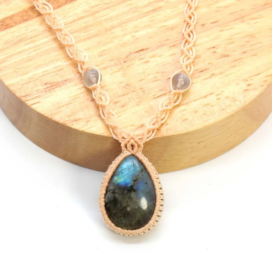 Handmade Rope Braided Macrame Crystal Stone Pendant Necklace For Women Natural Labradorite Weave Adjustable Necklace Jewellery