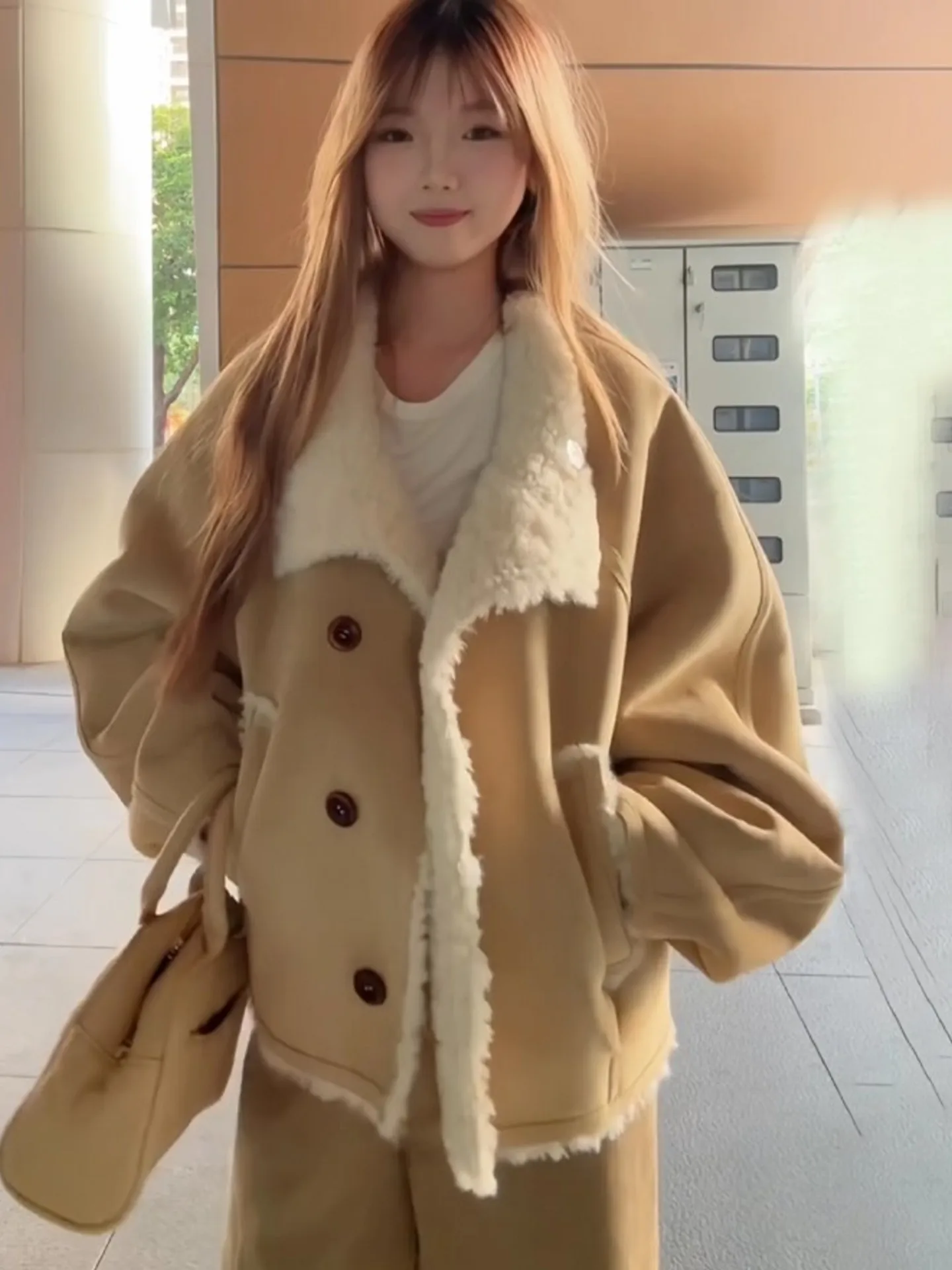 الكورية Sle ort Fce اصطف فرو الضأن Jaet المرأة الخريف الشتاء ثي الدافئة قطنية عالية الجودة الجلد والشعر متكاملة Faiona...