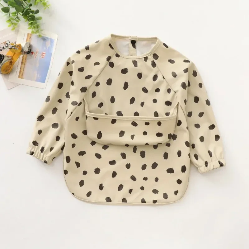 New Children Feeding Aprons Long sleeve Baby bib with Pocket Full Cover Baby Bibs with Pocket waterproof long sleeve bibs