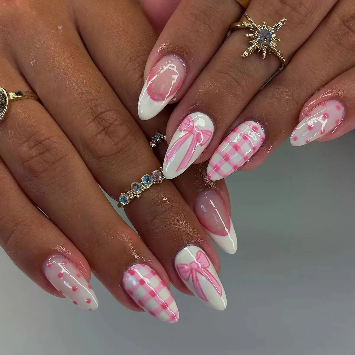 

24pcs Polka Dot Fake Nails Wearable Cute Plaid Pink White Mid-length Almond False Nail Tips Sweet French Bow Press on Nails Sets