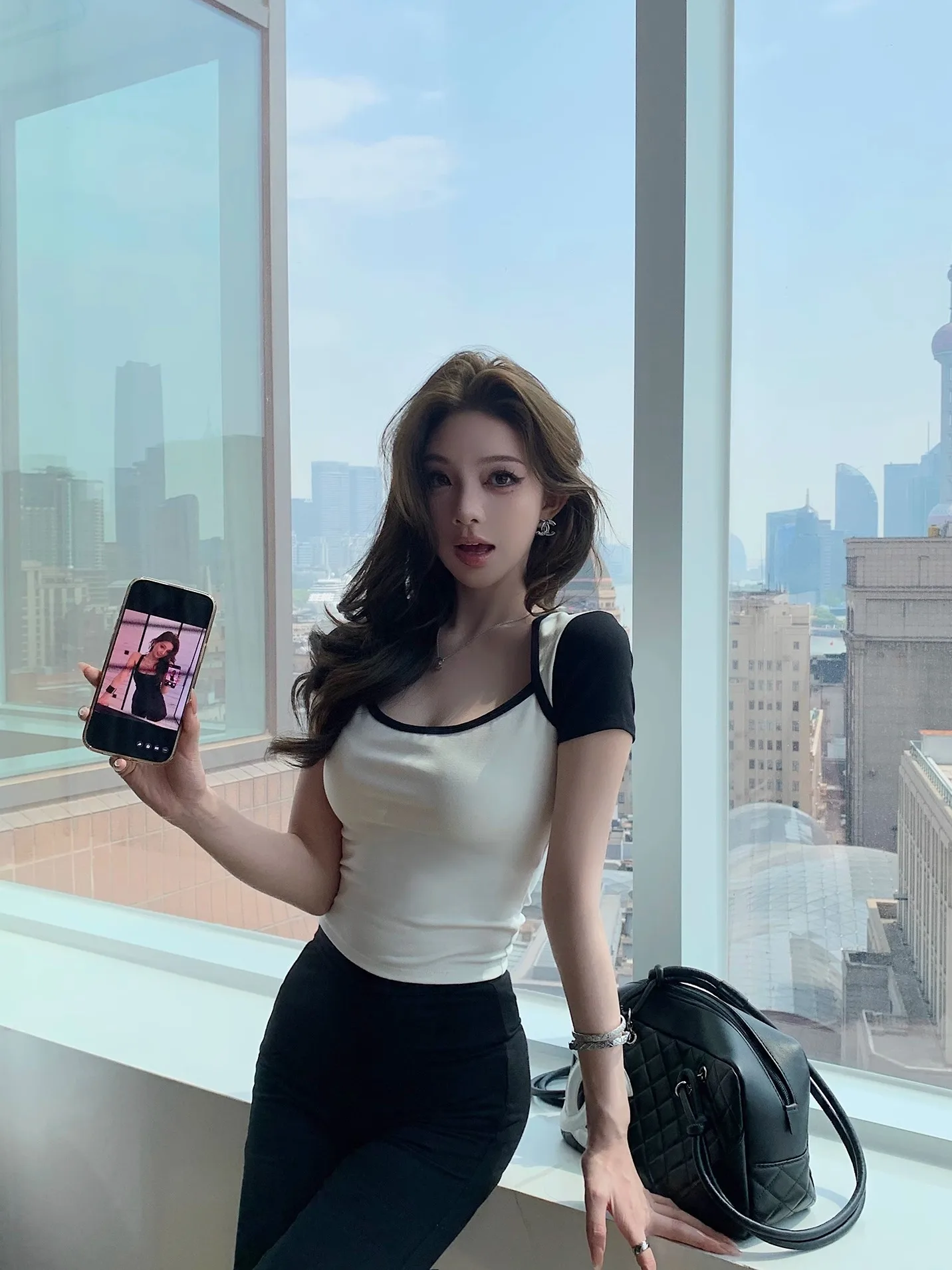 

Футболка лимитированной серии, версия с цветовыми блоками, женская, Mlancy, весна 2025, другой материал, 00% [материал].