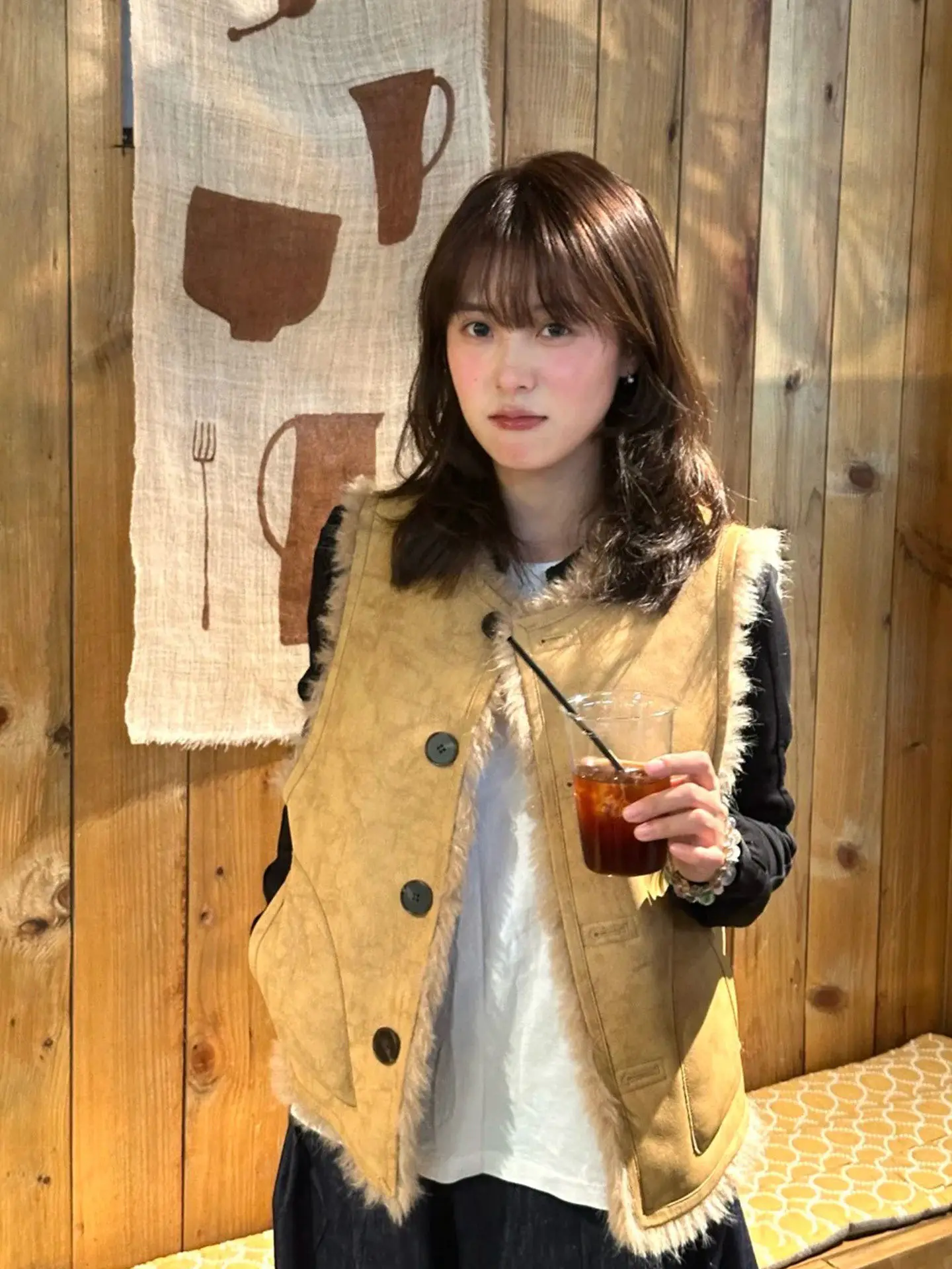 レトロアメリカンファションカジュアルスウェットファーベスト女性の秋冬レザーファーインテイテッドアウターウェアルーズトレンディトップ