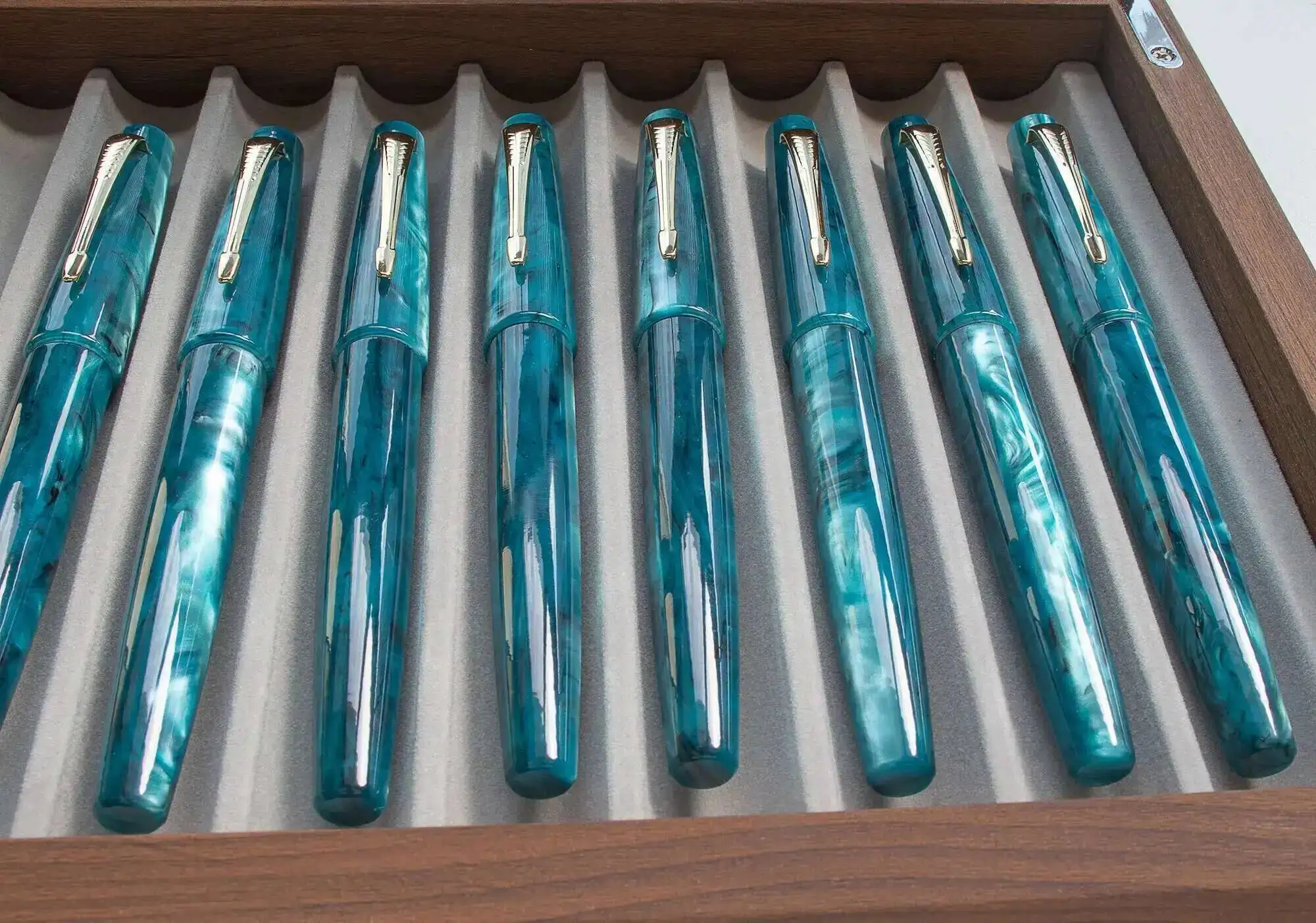 

High-end Flat Top Acrylic Fountain Pen For Students' Calligraphy Practice Writing