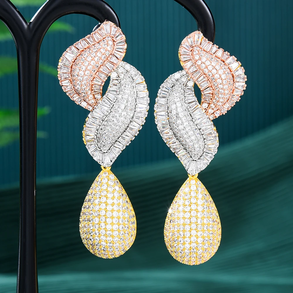 Soramoore Luxury Rotatable Design Dangle Earrings for Women Bridal Fashion Full Cubic Zirconia Pave Super Bridal Jewelry Gift