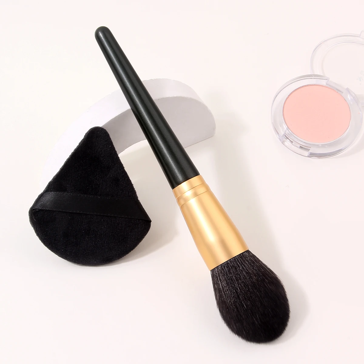 2Pcs Makeup Tool Set,Blush Brush,Makeup Puff,for Blush,Setting Powder,Contour, Daily Makeup, Ideal for Makeup Beginners & Women
