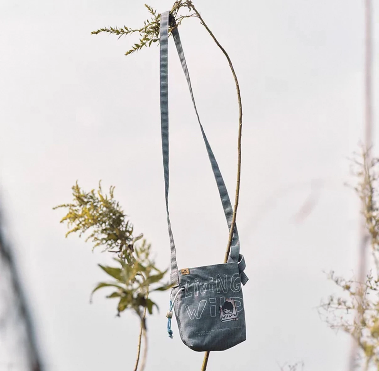 

Pop Mart Hirono Living Wild Mini Blind Box Pack Модные игрушки и аксессуары Kawaii Аниме Экшн-сюрприз Подарок на день рождения