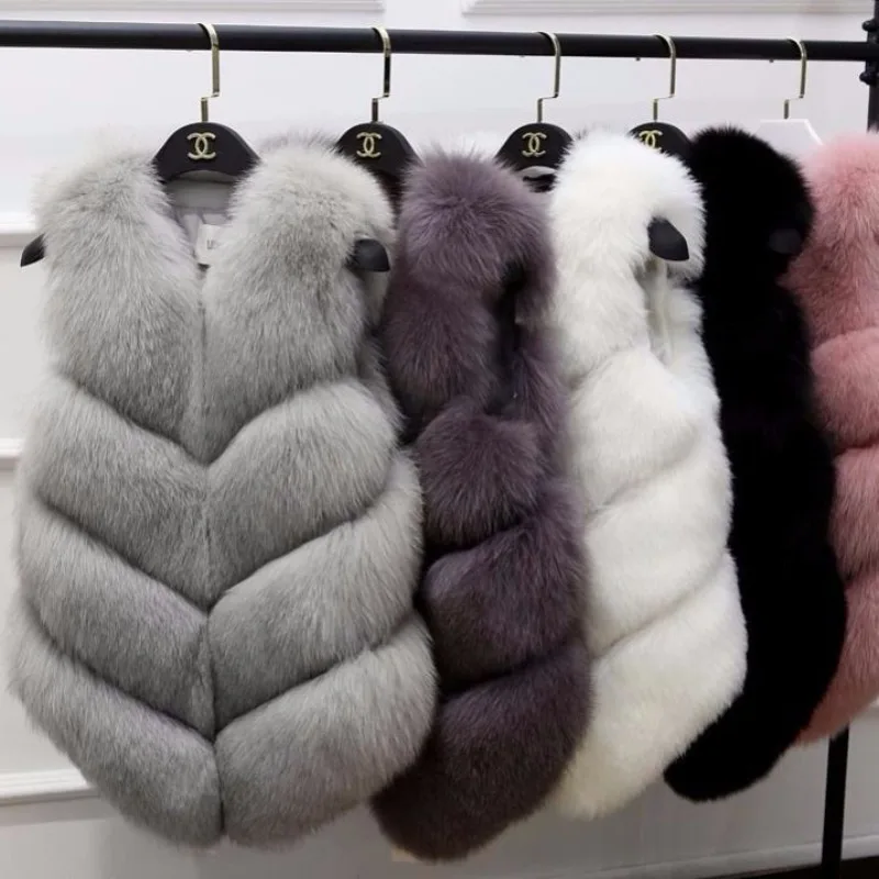 جديد 2025 صدرية نسائية من الفرو قصيرة للخريف والشتاء سترة شعر ثعلب تقليد دافئة سترة نسائية برقبة على شكل حرف v سترة ماو ماو المد #2