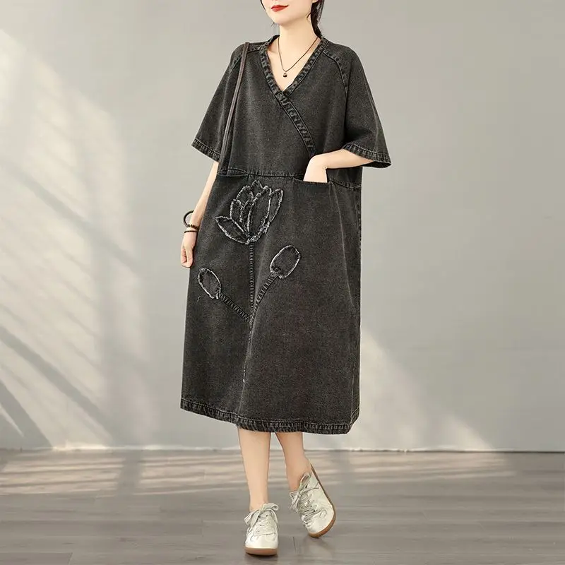 

2026 Spring/Summer New Women's Cowboy Dress Loose V-neck Splicing Dress