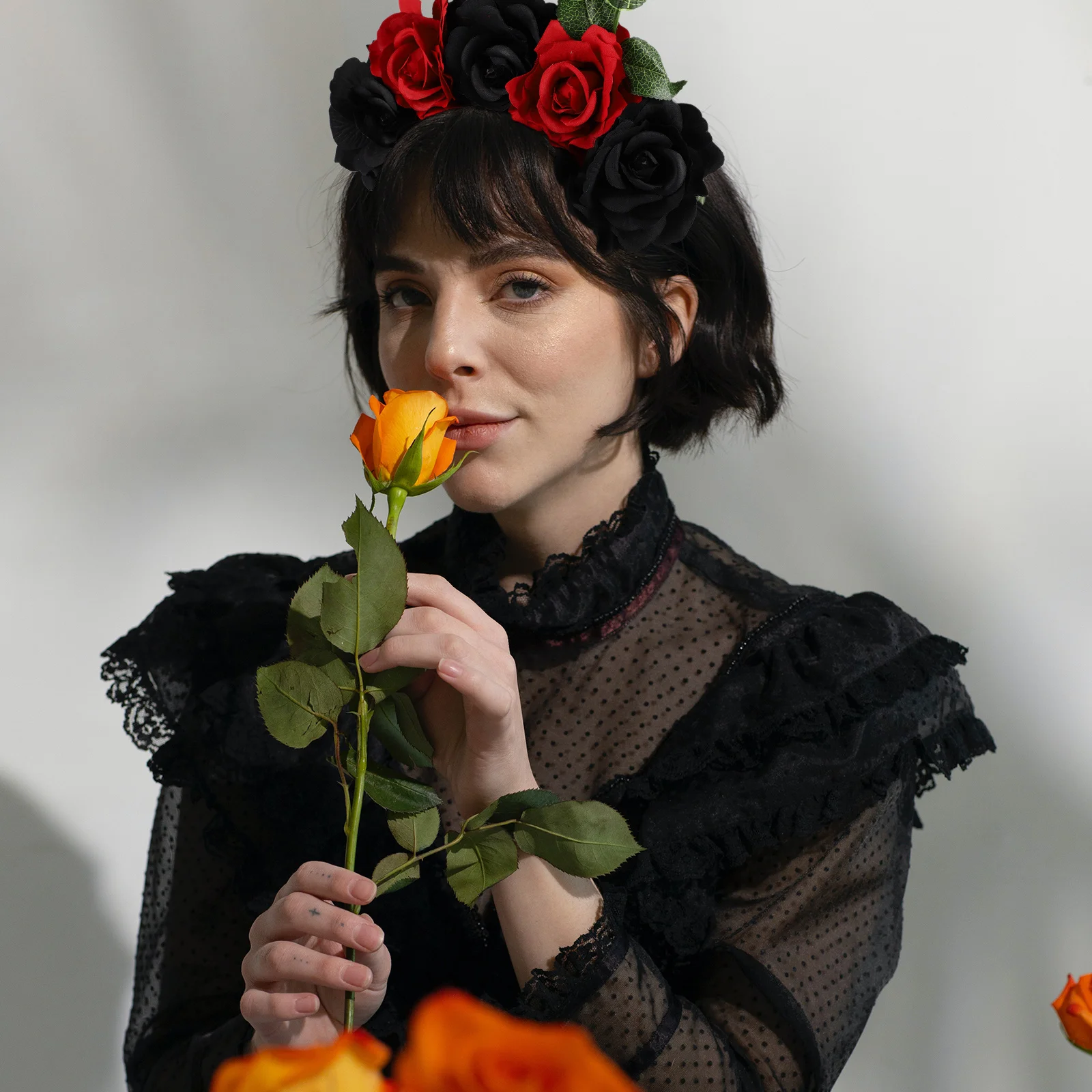 

1Pcs Simulation Rose Headband Halloween Hair Decor Festive Flower Crown for Ladies Party Cosplay Wear Unique Gift Idea