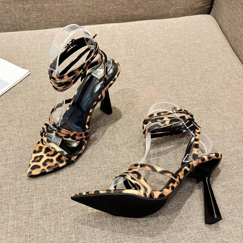 Liyke 2024 nuovi sandali Sexy con stampa leopardata donna estate a punta aperta cinturino con fibbia gladiatore tacchi alti scarpe eleganti da festa