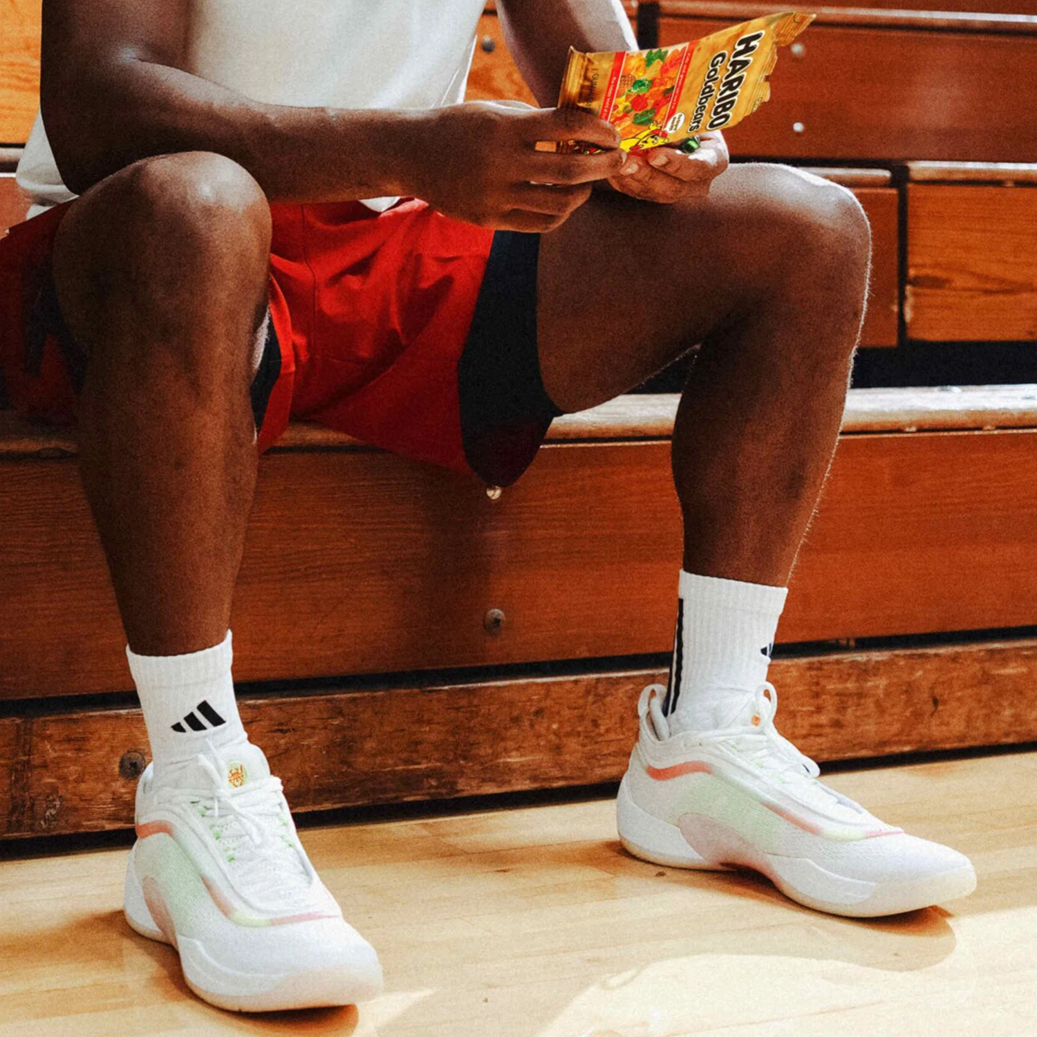 

Adidas genuine new men's and women's sports fashionable wear-resistant and shock-absorbing basketball shoes JH7918