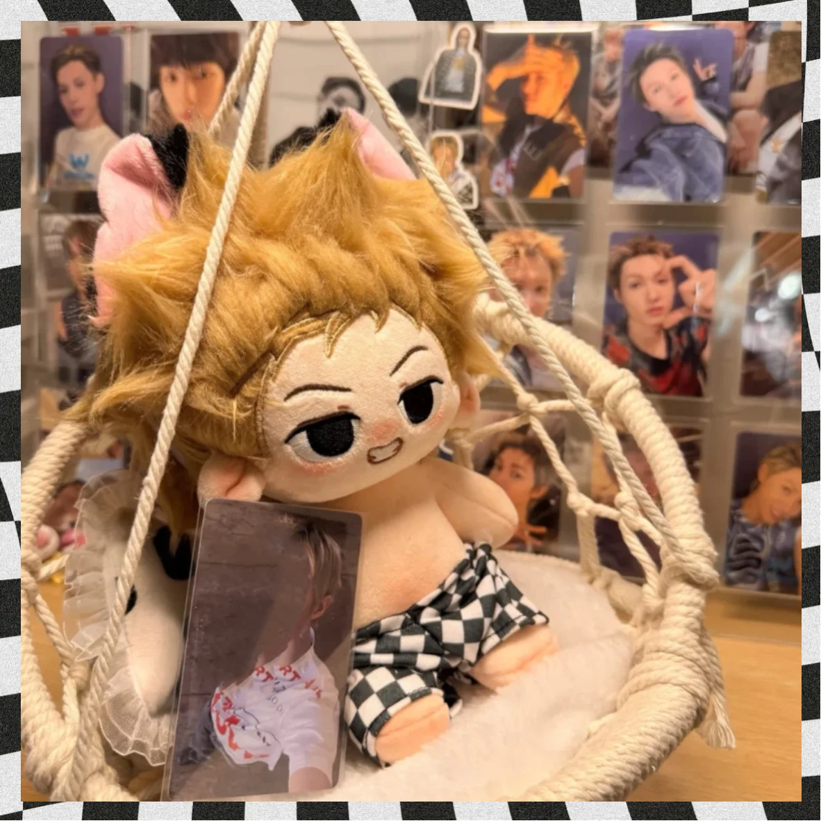 

17cm Korea Idol Doll Cortismartin Stuffed Plush Dress-up Cotton Doll Send Friends Yellow Hair Fans Keychain Doll Toys for Kids