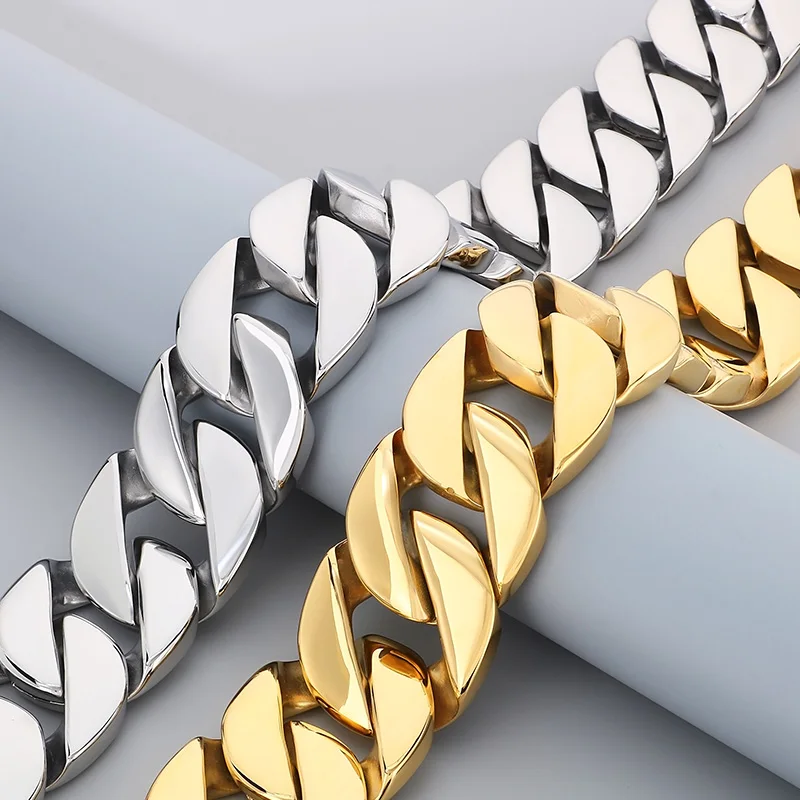 Thumbnail 3 - #59 Best Chunky Chain Necklaces to Buy In 2026