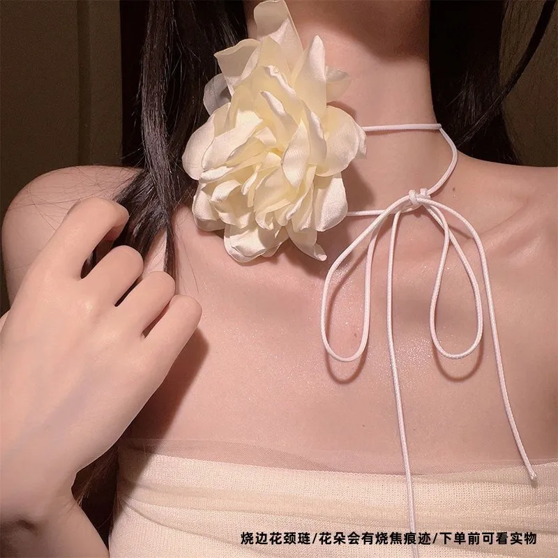 Punk Sexy Harajuku Trend Simple Temperament Fresh Flower Multicolored Lace Flannel Necklace Clavicle chain