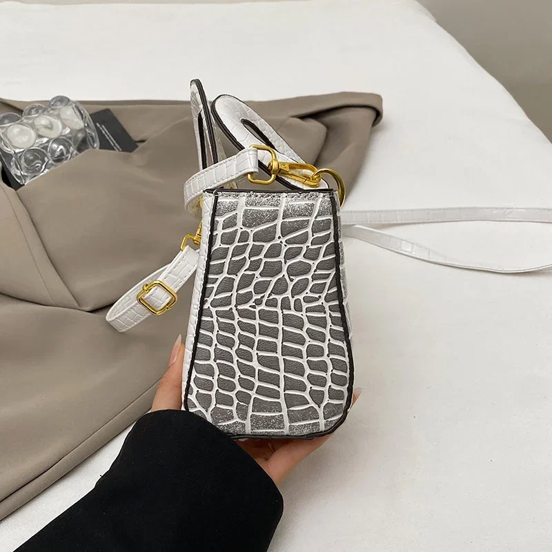 2025 جديد عصري المتضخم حقيبة تسوق حقيبة عصرية ركاب حقيبة عمل جلدية مقاوم للماء سعة كبيرة للنساء العمليات