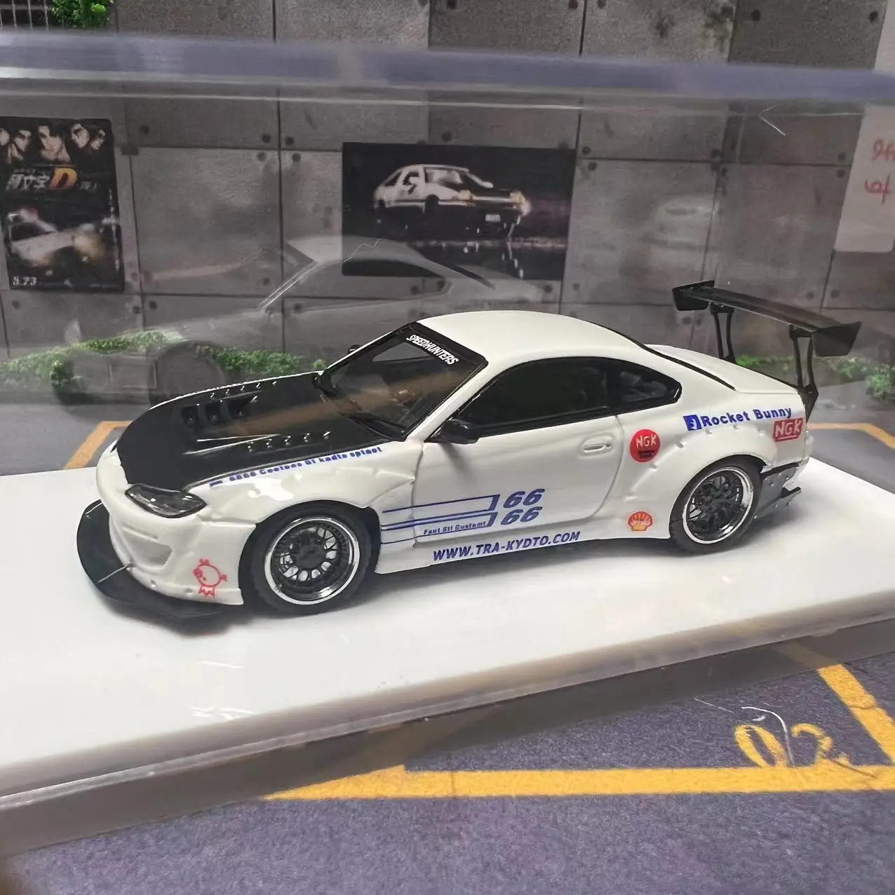 Carro modelo resina fogo selvagem, 1:64 Silvia S15 Rocket Bunny