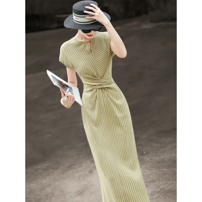 MEXCOCO 2026 Neues Sommerkleid mit Schlüsselloch-Ausschnitt, Kurzen Ärmeln, Vertikalen Streifen, Wickeloptik und Tailliertem Schnitt in Midi-Länge