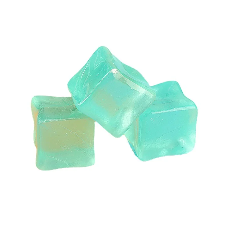 10 Stück Mini Niedliche Farbblöcke Leuchten im Dunkeln Vivarium DIY Zubehör Miniatur-Figuren Feengarten-Dekoration Kawaii Spielzeug