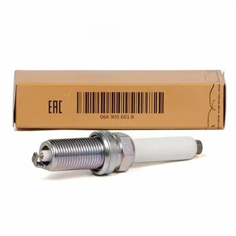 

4PCS Platinum Spark Plugs Part Numbers:06K905601B,06K905611C,06K905612 Model: PLFER7A8EG Fit for: Audi: A3 A4 A6 Q7 TT VW:Golf