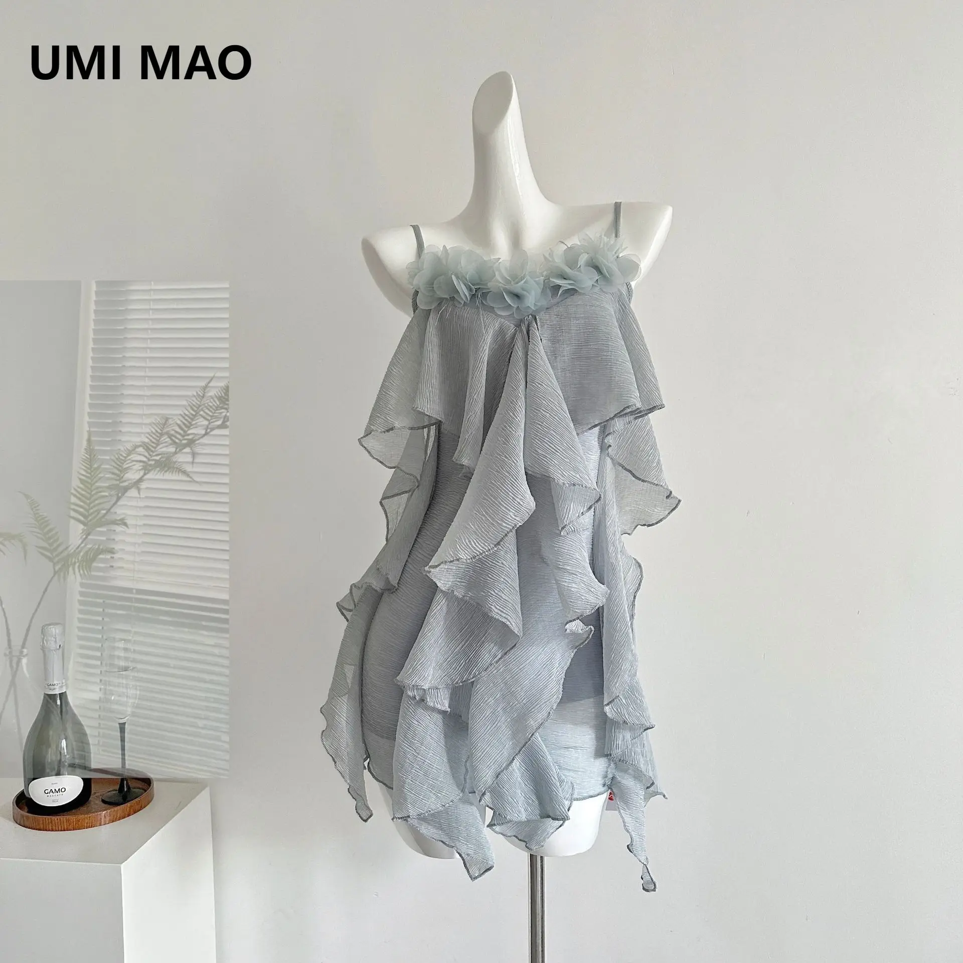 

UMI MAO Graceful Dreamy Multi-layer Ruffle V-neck Chiffon Strap Dress Floral Beach Vacation Dress For Women