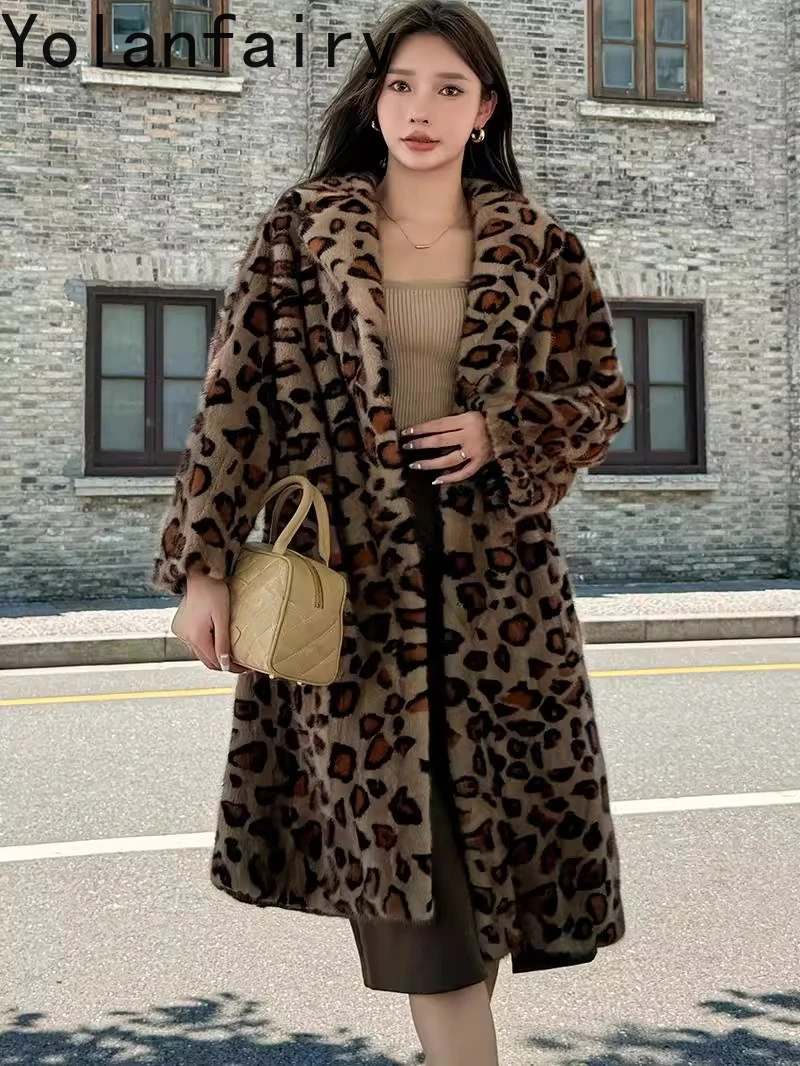 YOLANFAIRY جودة عالية المنك معطف الفرو الحقيقي امرأة الشتاء بدلة على الموضة طوق أنيقة منتصف طول معاطف الفراء ليوبارد الفراء سترة 2025