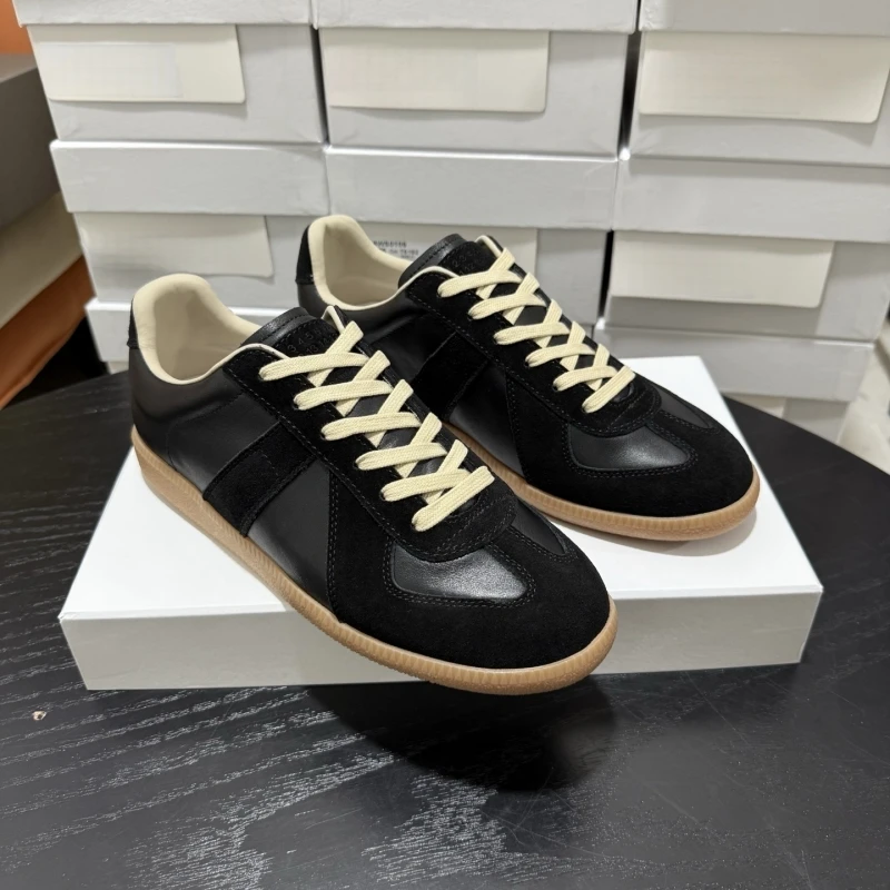 

2025 New Leather Versatile Casual Retro Platform German Training Shoes Agon Sneakers for Couples Flat Loafers with Laces