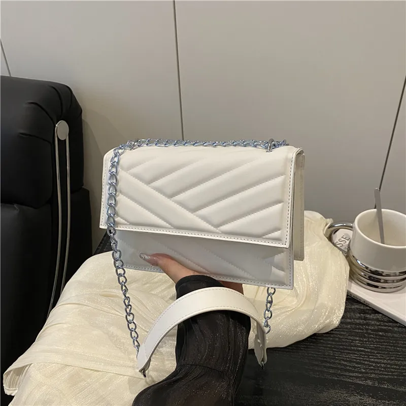 

Faionable Chain Strap Ladies oulder Bag Versatile Commuter Small Square Bag Ele Design Autumn Winter New Sle