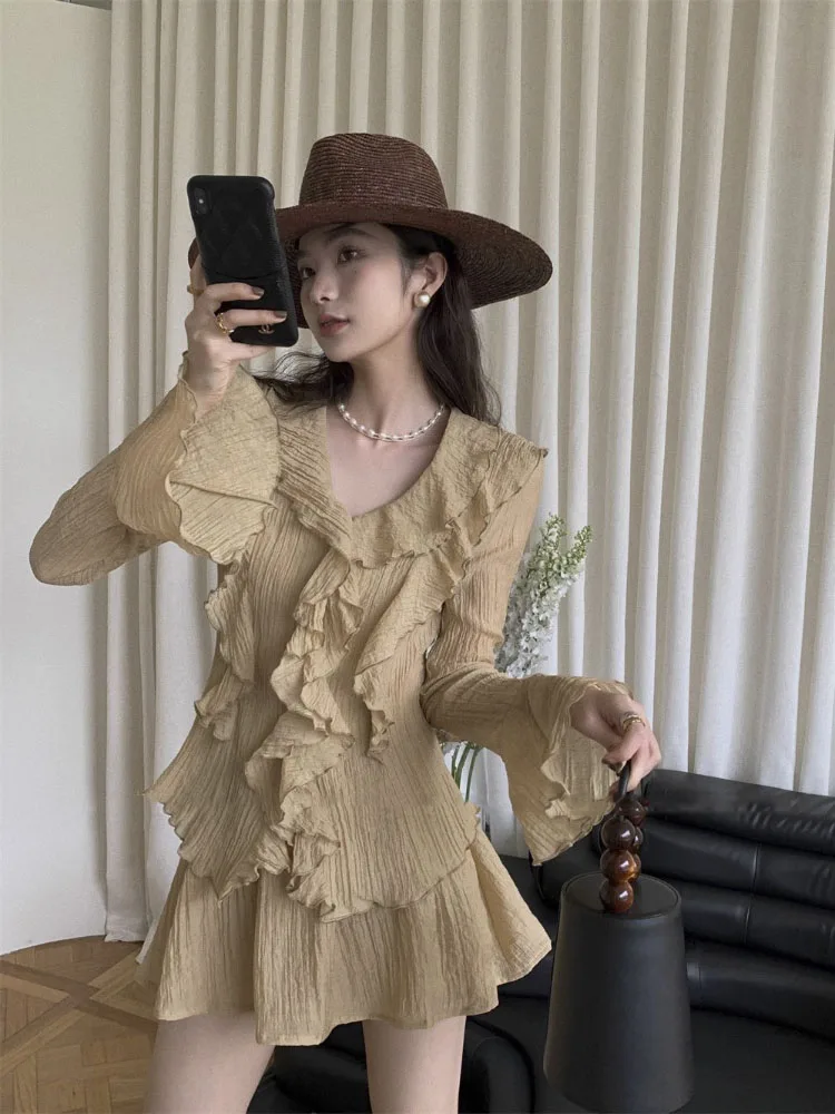 2023 New Korean V-neck Ruffled Lace Stitching Casual Long-sleeved Shirt Women + Pleated Skirt Two-piece Suit