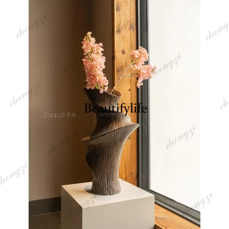 C178 French ceramic flower ware designer high-end artistic creative countertop vase model room