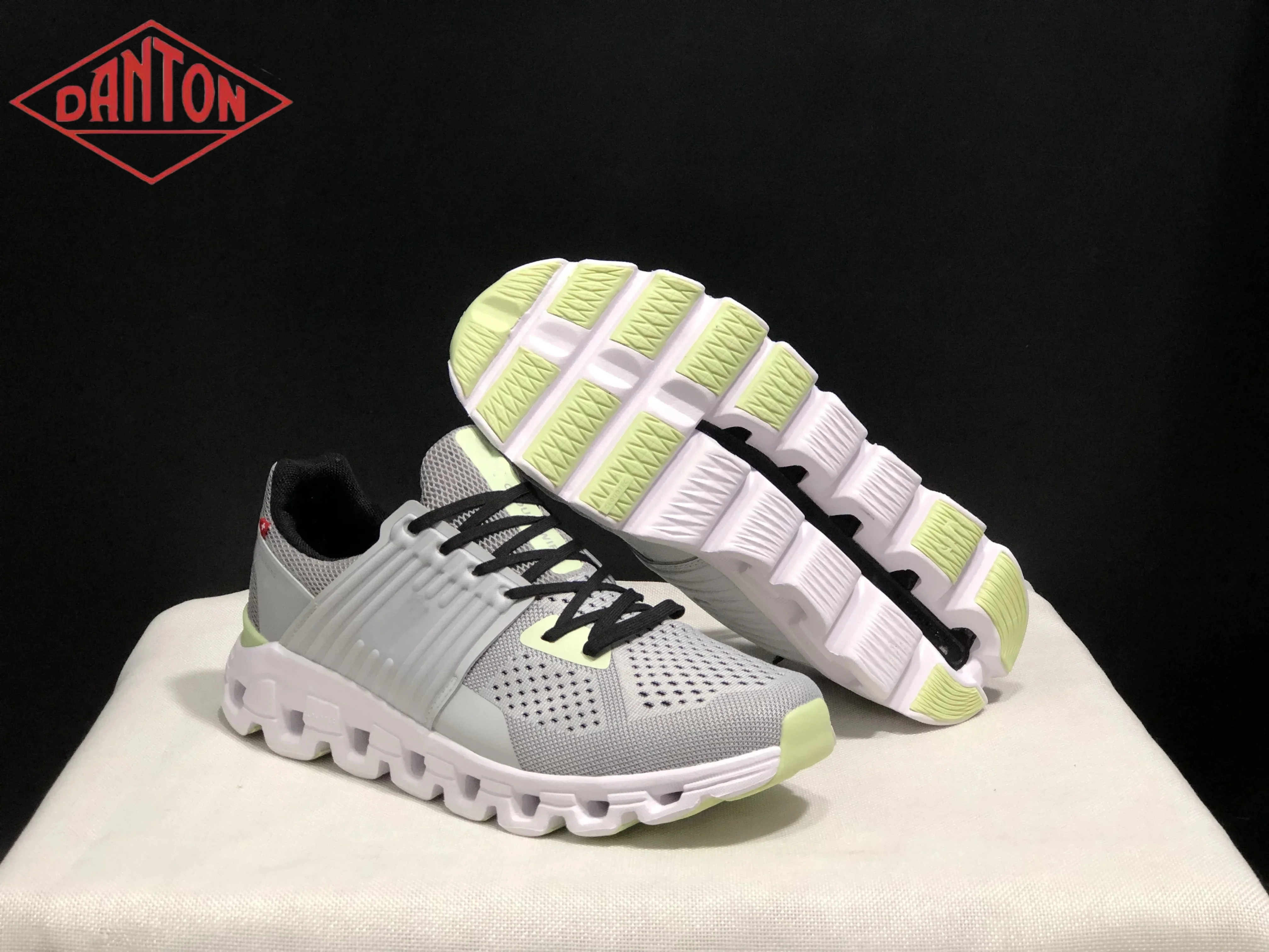Chaussures HOT Neue Herren Cloudnova-Freizeitschuhe Unisex Damen Rutschfeste Outdoor Weiche Laufschuhe