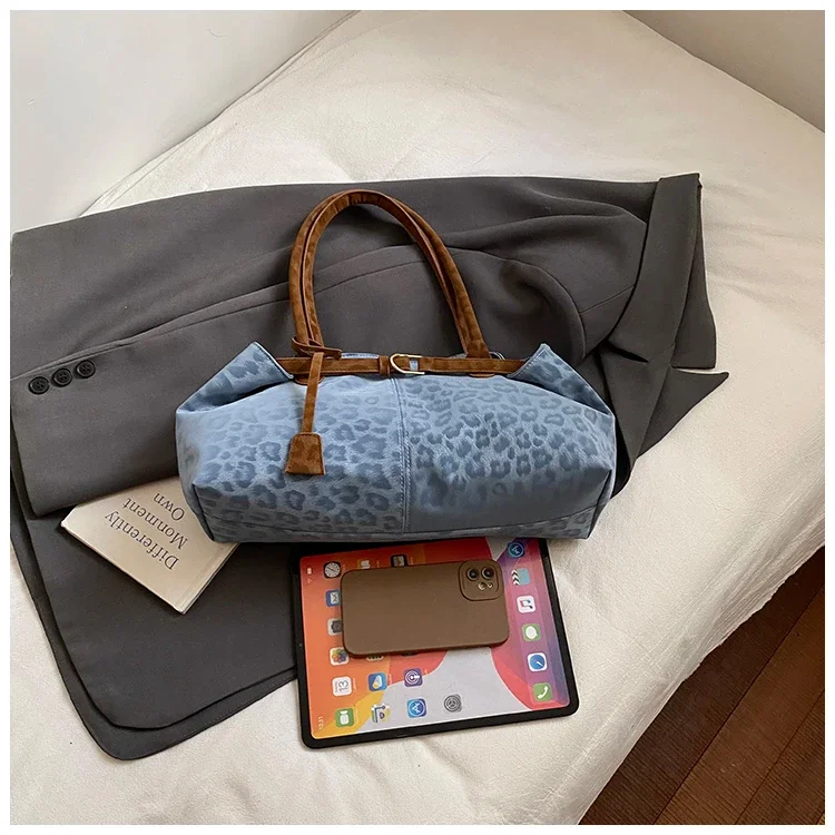 Leopard Print Sewing Thread Hasp Youth Sweet Shoulder Bags for Women 2026 Hot Sale Large Capacity Sense of Luxury Tote Bags