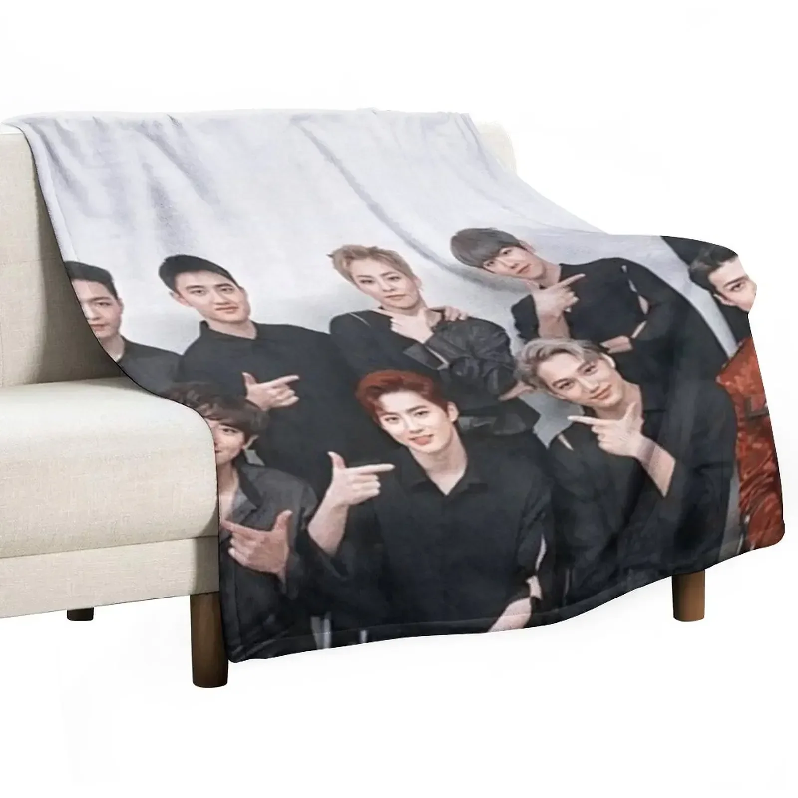 

OT9.EXO.BOYZ Throw Blanket Cute Plaid Decorative Throw For Baby Bed Fashionable Blankets