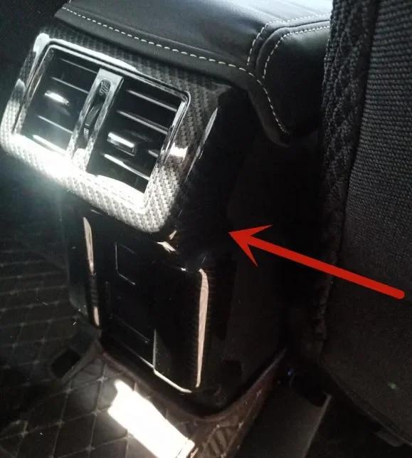 For Mitsubishi Outlander 2019 2020 ABS Chrome rear air conditioner air outlet anti kick plate anti-scratch car accessories