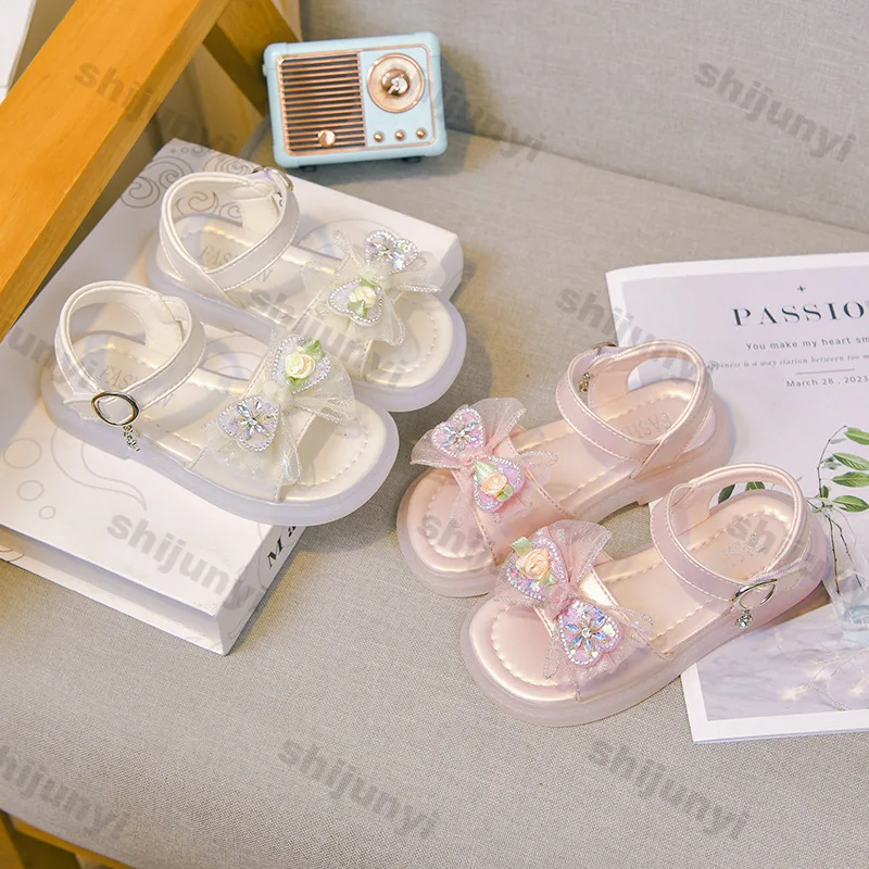 Girls Children 2026 Summer New Sweet Bow-knot Kids Comfortable Rhinestone Sandals Non Slip Soft Sole Lightweight Princess Shoes