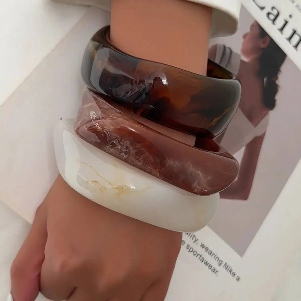 Ingemark 3 أنماط بوهو سميكة الراتنج الاكريليك واسعة الإسورة أساور للنساء الاتجاه الجديد خمر غير النظامية سوار مجوهرات الأزياء