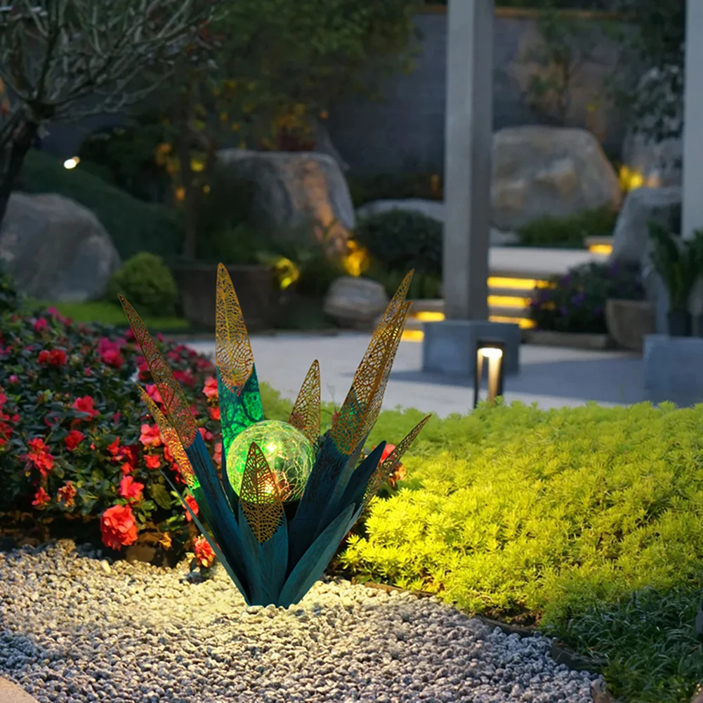 2Pcs Tequila Rustic Sculpture Multi-Color LED Solar Light Metal Agave Plant Home Decor Tequila Plant Home Decor Lawn Ornaments