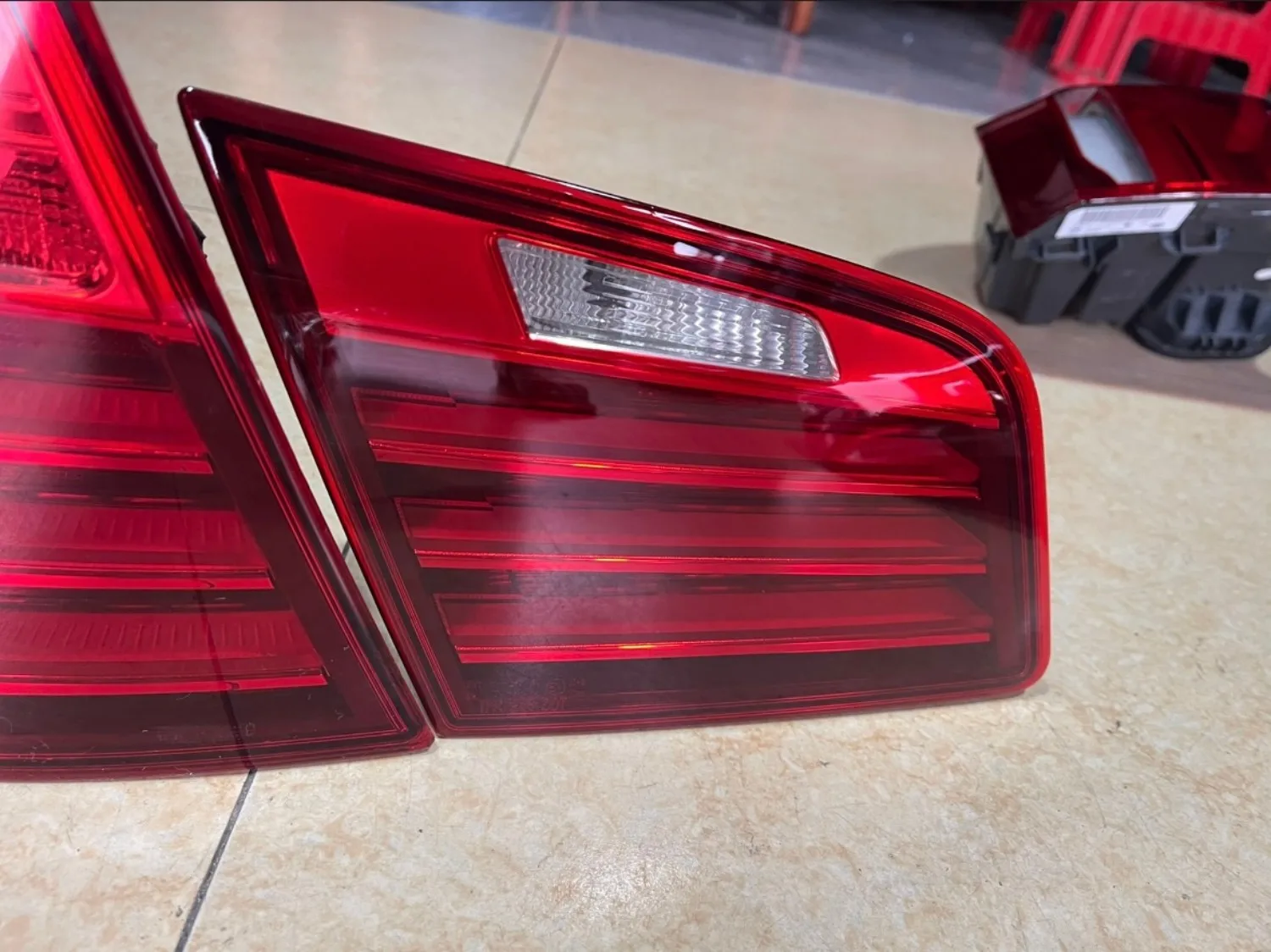 Misura per BMW Serie 5 Fanale posteriore 2014-2016 BMW F10 Gruppo fanale posteriore fanale posteriore BMW F10 Luci posteriori per sostituzione Plug And Play