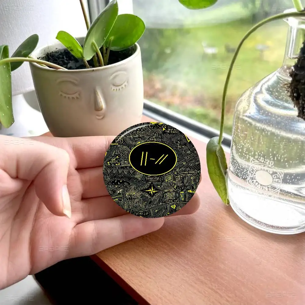 الفرقة T-Twenty O-One P-Pilots تخصيص لينة زر دبوس للنساء مجوهرات إبداعية مضحك شارة الكرتون عاشق قبعة