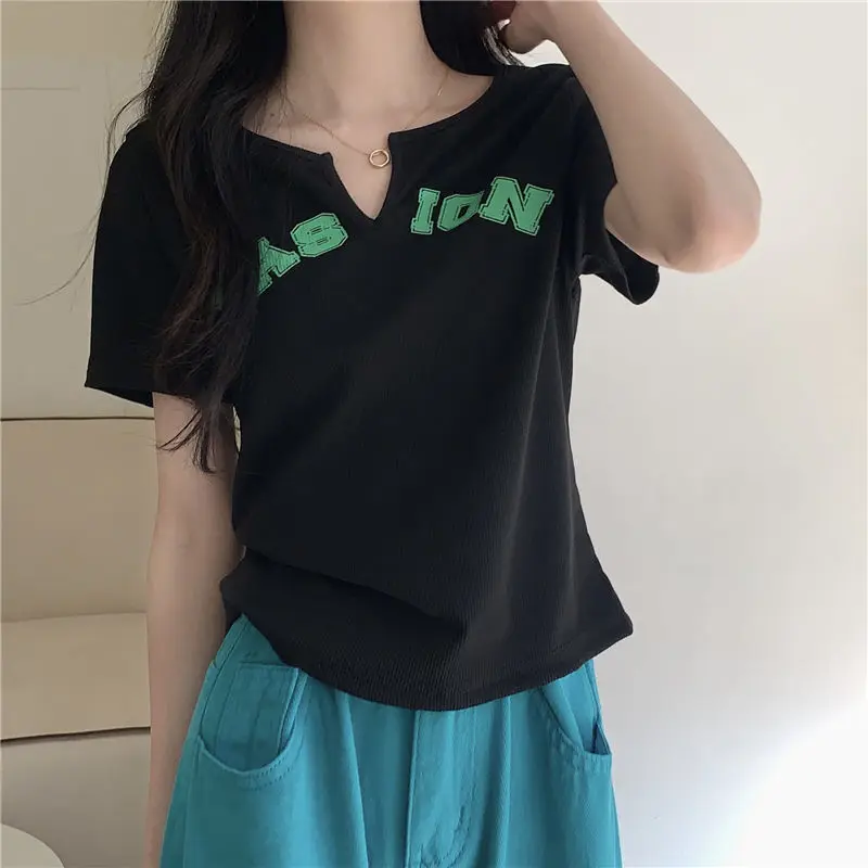 Tops cortos con estampado de letras y cuello en V para mujer, ropa de verano, camisetas coreanas juveniles de manga corta lisas que combinan con todo, moda informal