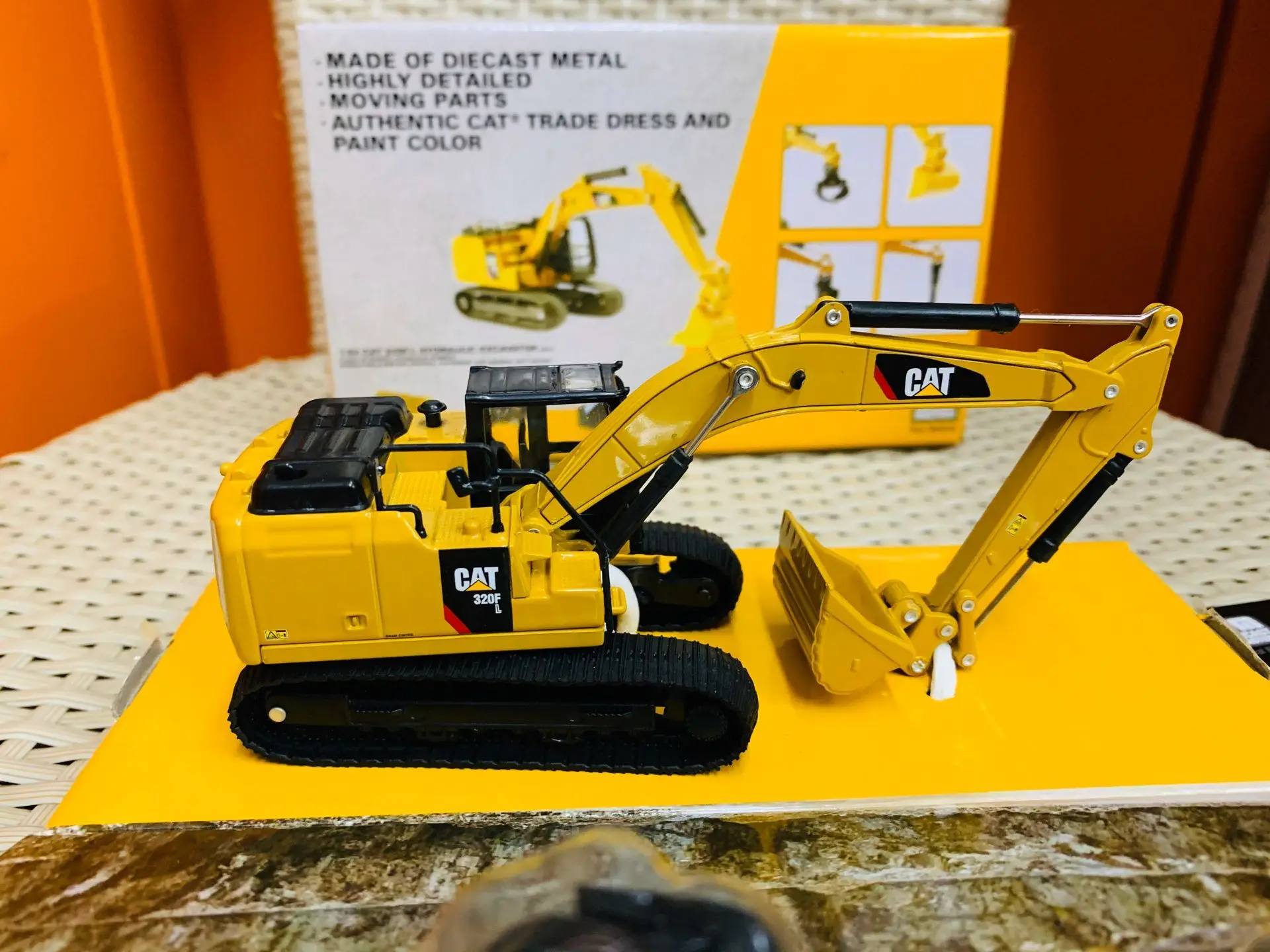 DM 320F L Hydraulic Excavator Replacement tools 1:64 Scale Metal By DieCast Masters 85636 Collectible Model New in Box