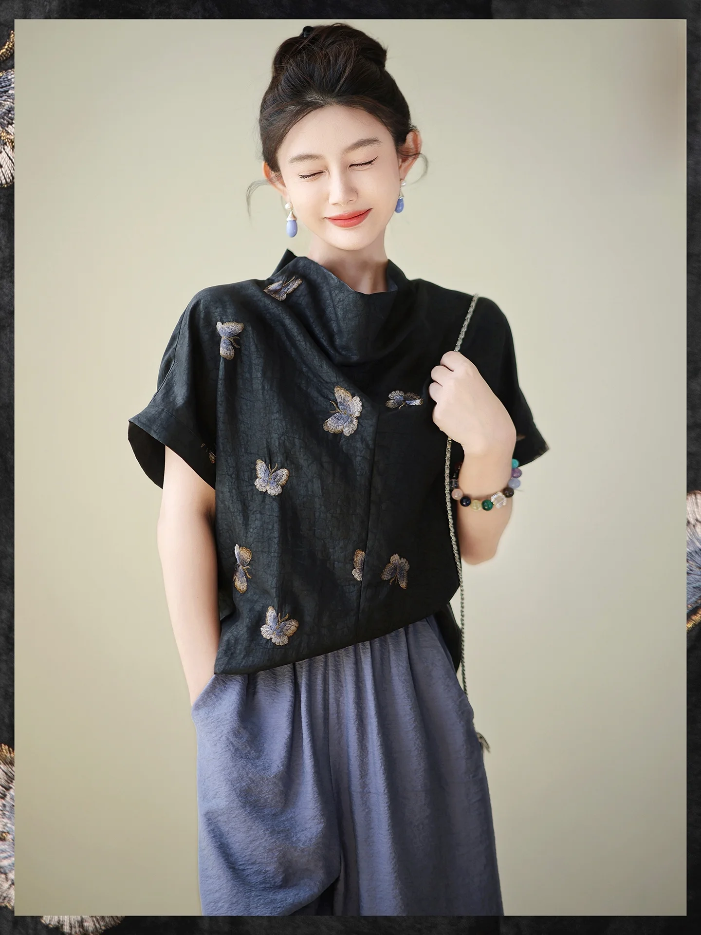 

Новая женская модная блузка из 100% шелка с ажурным узором и коротким рукавом, коллекция 2025 года, для повседневной носки