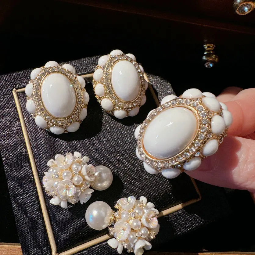 ZLIDIN Egg Flower Jewel Earrings Vintage 18-karat Gold plated Cream rose zircon earrings