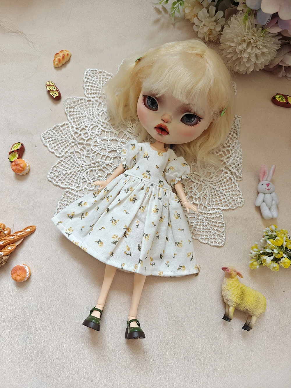 

new Blythe doll Clothes Cute Daily autumn Set Clothes for Ymy Licca Azones Ob22 24 27 YMY blythe clothes Doll Accessories