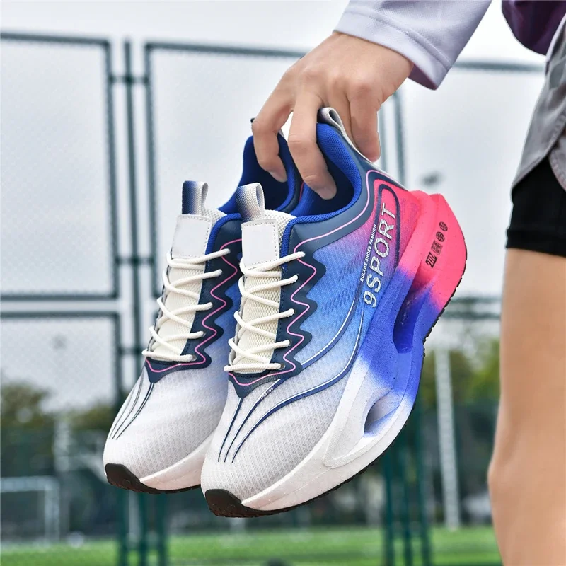 

Мужские модные повседневные и удобные спортивные кроссовки с дышащим верхом из ткани, нескользящие и износостойкие.