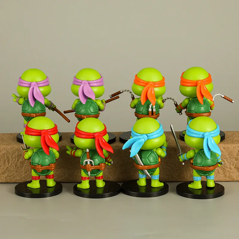 Nuevas figuras de las Tortugas Ninja en versión Q, adorables y perfectas para decorar el salpicadero del coche, el escritorio o como adorno. Muñecos y juguetes, un regalo ideal para los fans de TMNT.