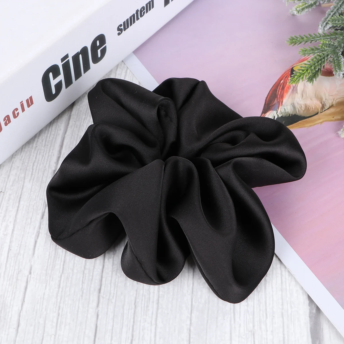 

2pcs Cloth Rings Imitation Silk Elastic Ponytail Holders Seamless Black White Durable Fashion Hair Band Women Headdress Non Slip