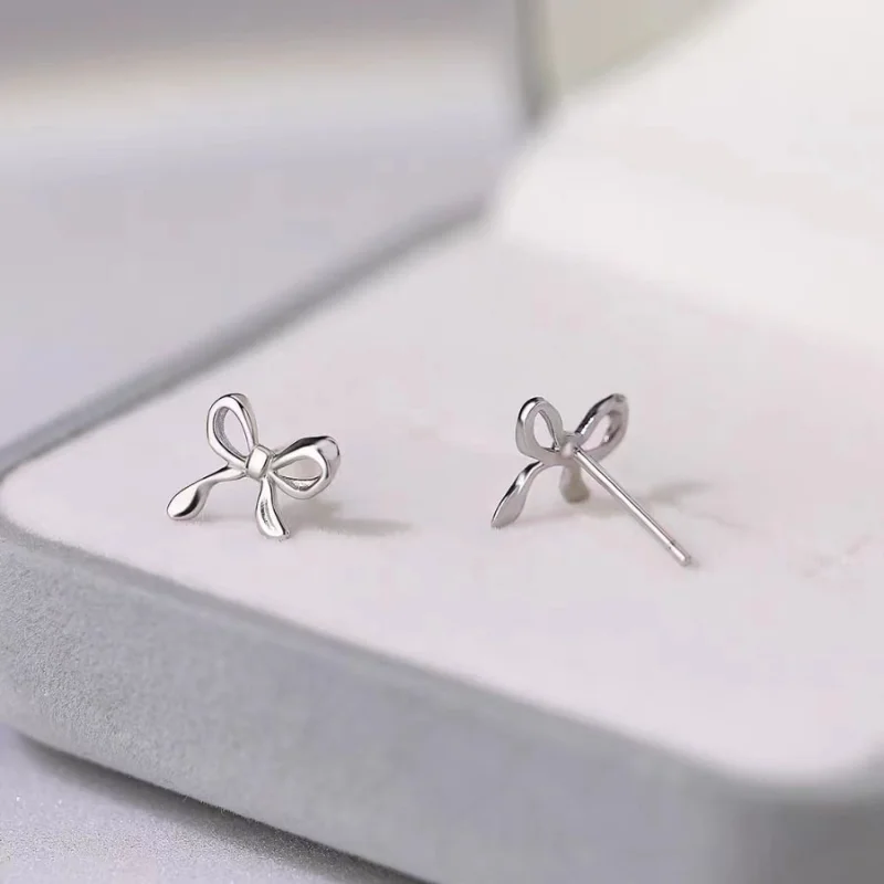 2024 New Silver Color Simple Small Butterfly Stud Earrings for Women Hypoallergenic Daily Wear Ear Girls Pierc Gifts