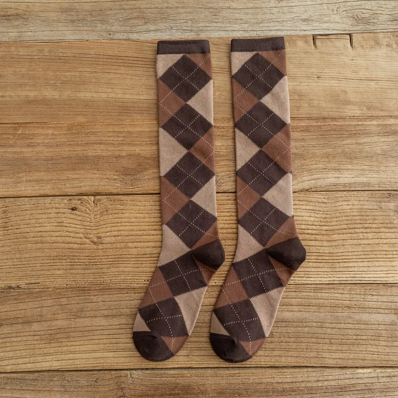 Meias argyle de malha de diamante para mulheres, estilo preppy, retrô, meia panturrilha, colagem escolar, cinza, roxo, amarelo