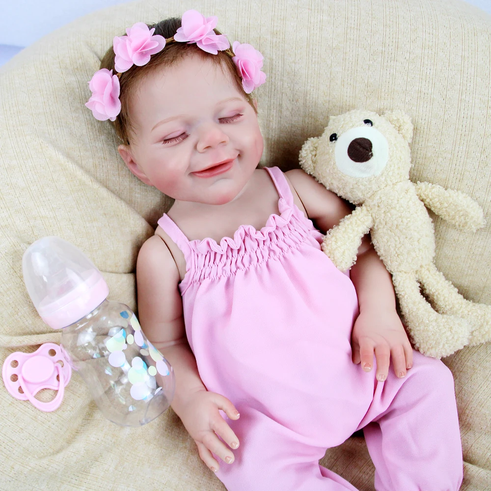 18′′ wiedergeborene Babypuppe mit lächelndem Gesicht, rosa Outfit und Blumen-Stirnband, leiser Schlafausdruck, exquisite Gesichtsmerkmale und Haut,